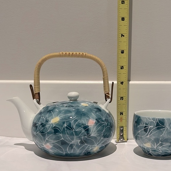 Asian Tea Set with Stainless Steel Chopsticks - Picture 15 of 17